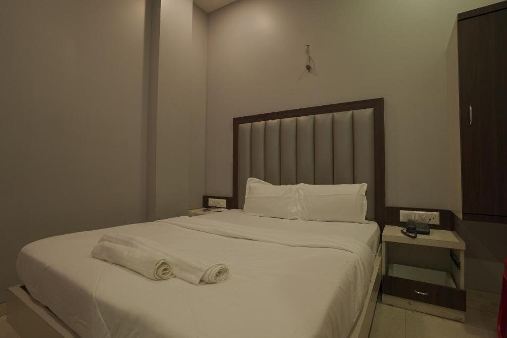 Мумбаи: Hotel Royal Orbit By Wb Inn