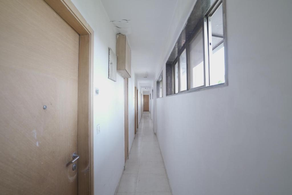 Мумбаи: Hotel Delight Inn By WB Inn