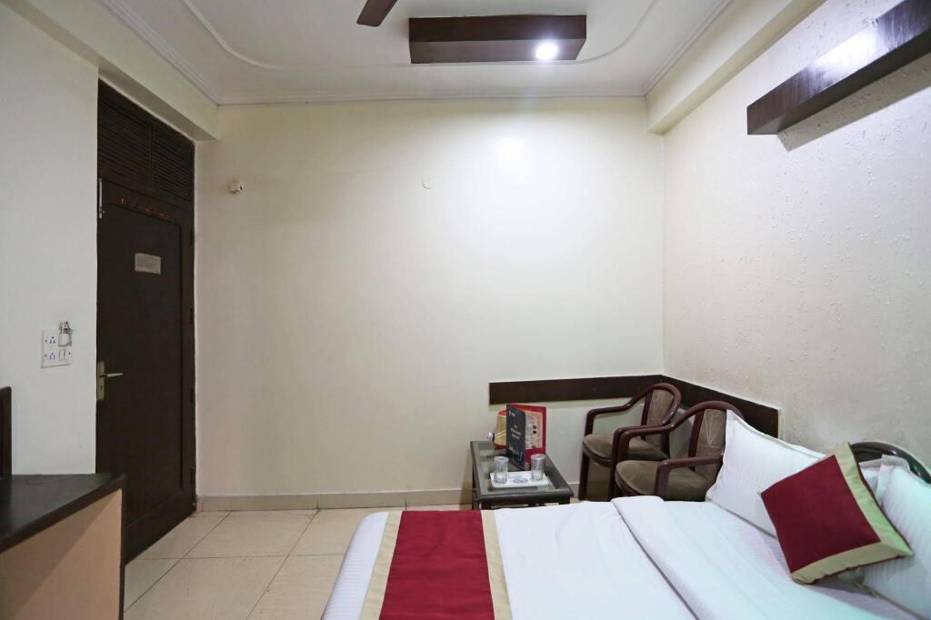 Нью-Дели: Hotel Delhi Continental