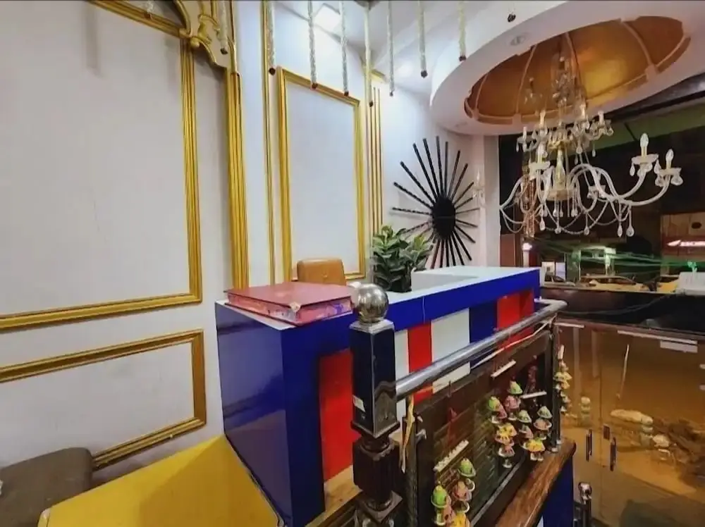 Нью-Дели: Hotel Royal Afghan