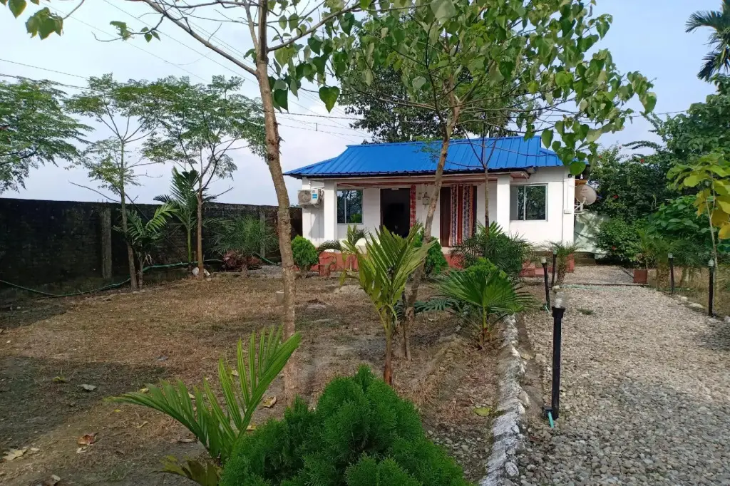 Дакшин Дхупджора: OYO 82239 Gorumara Manna Resort