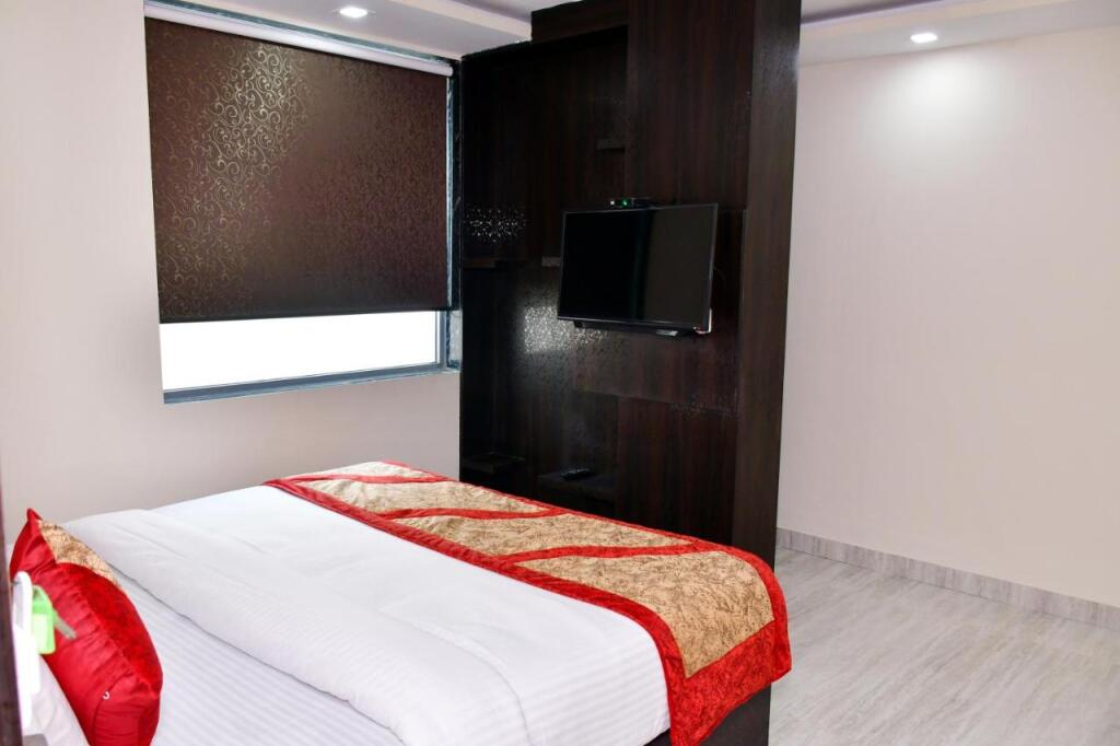 Нью-Дели: Hotel Royal inn igi
