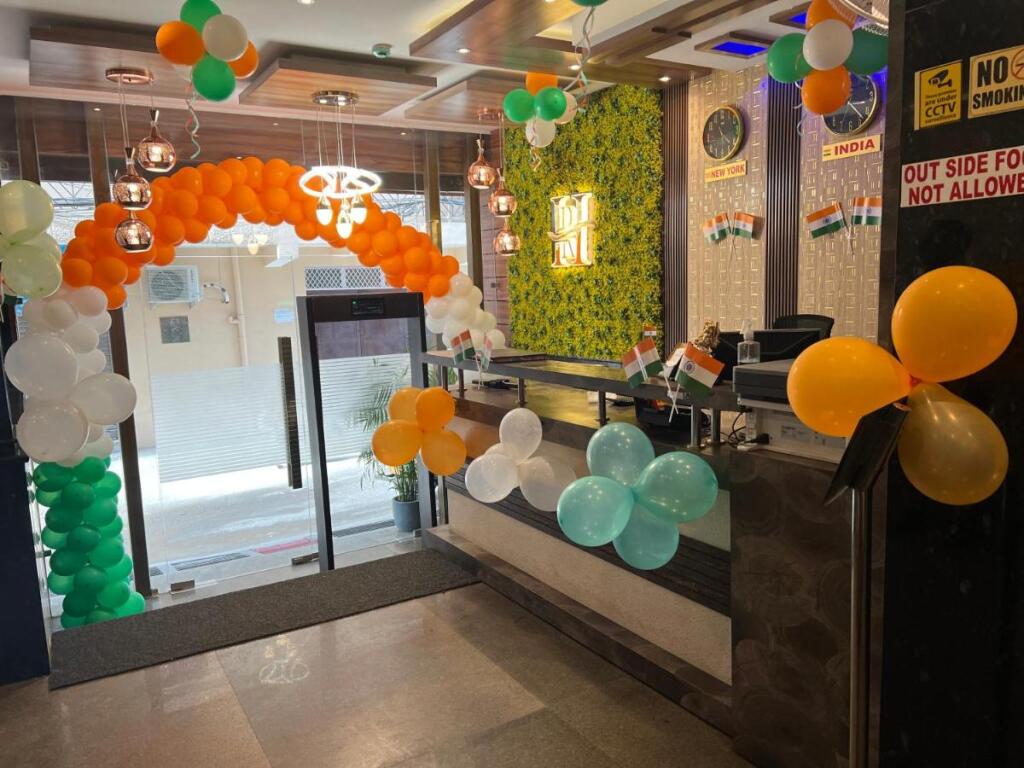 Нью-Дели: Hotel Royal inn igi