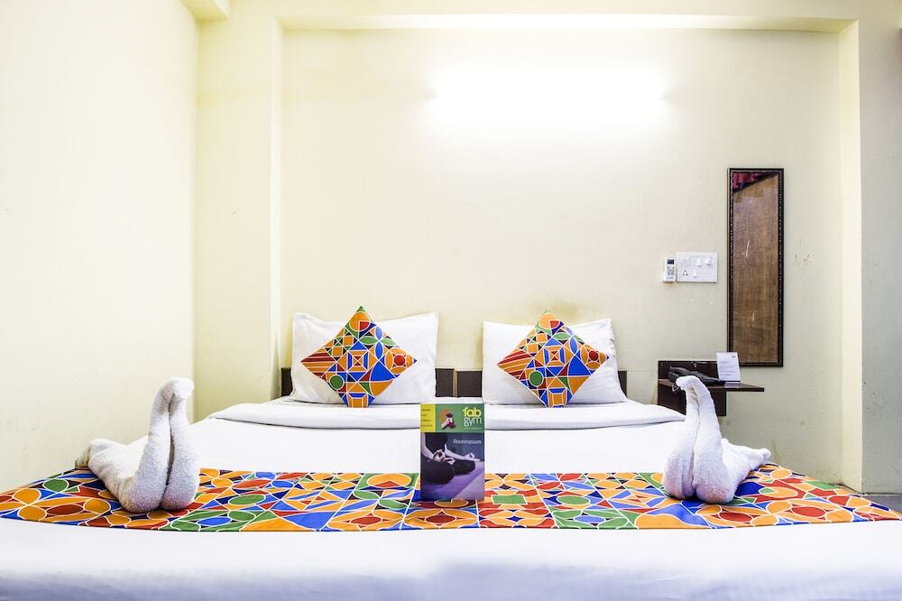 Нью-Дели: Airport Hotel Parikshit Palace