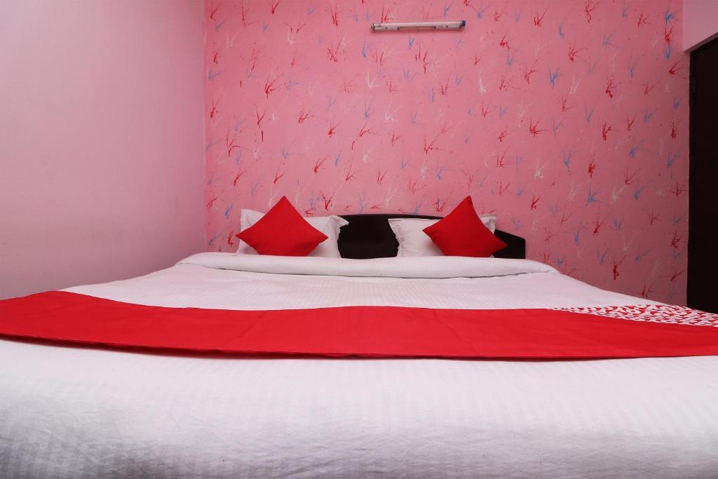 Нью-Дели: Oyo 28694 Hotel Parikshit Palace