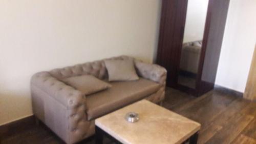 Нью-Дели: Treebo Hotel Banz
