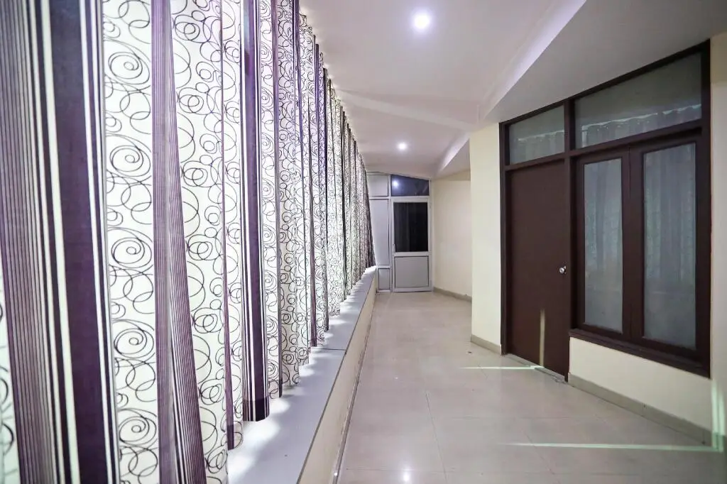 Нью-Дели: Galaxy Hotel Airport