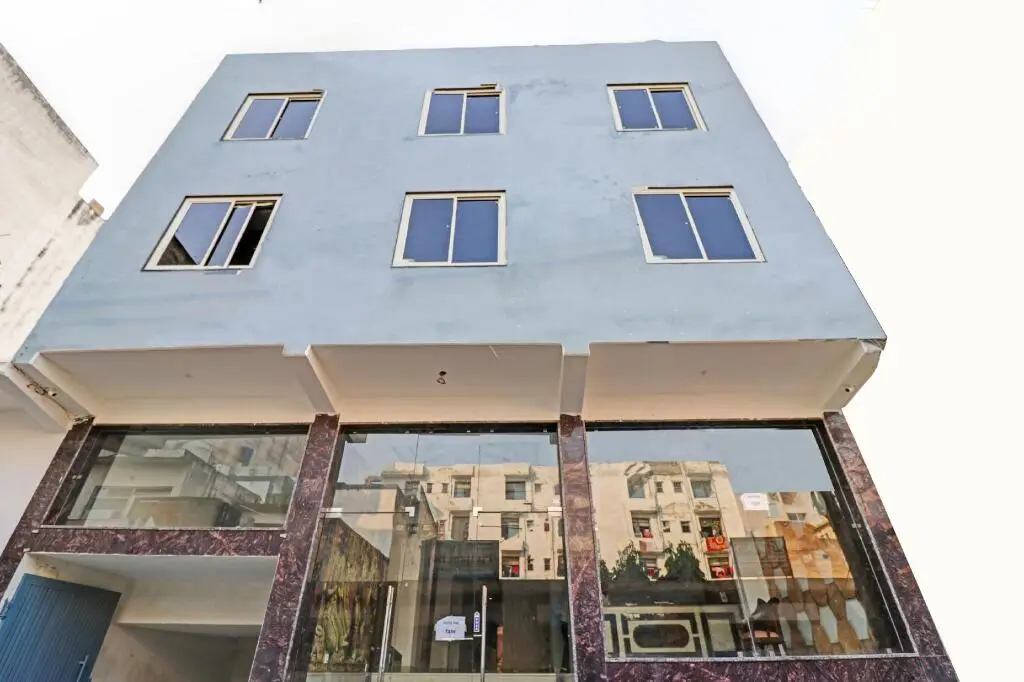 Нью-Дели: Townhouse 688 Hotel Tark Inn