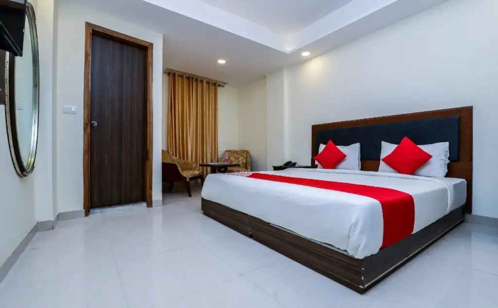 Нью-Дели: Hotel Krone