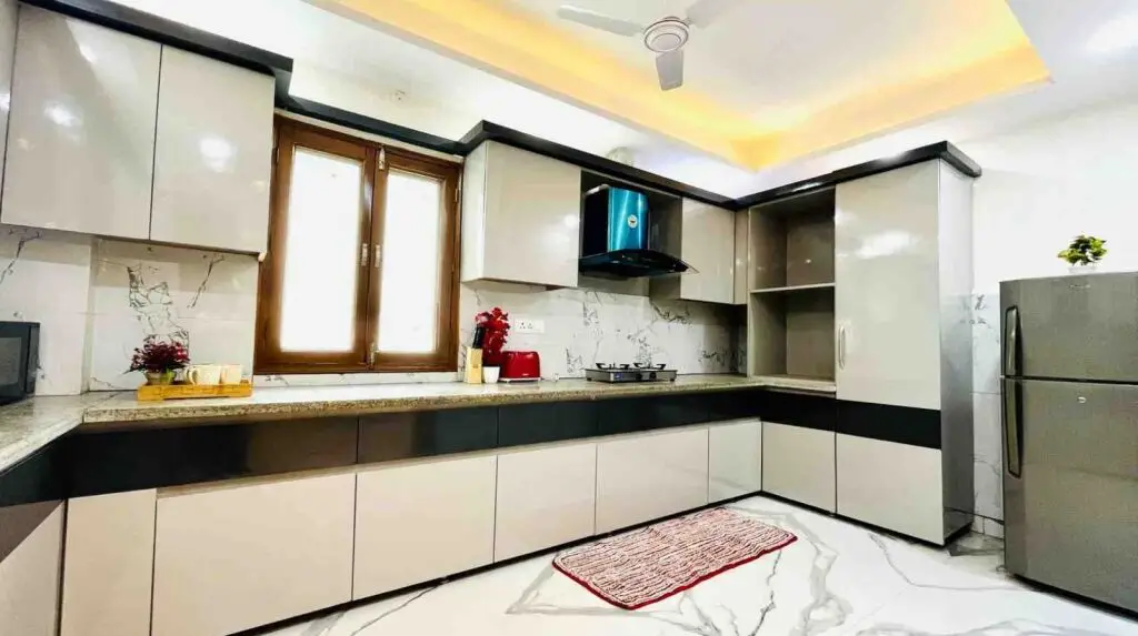 Bluo 2bhk Patparganj- Balcony, Parking , Lift — фото 1