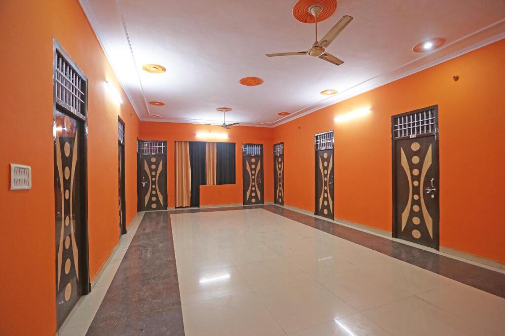 Бивани: OYO 49089 Sangam Guest House