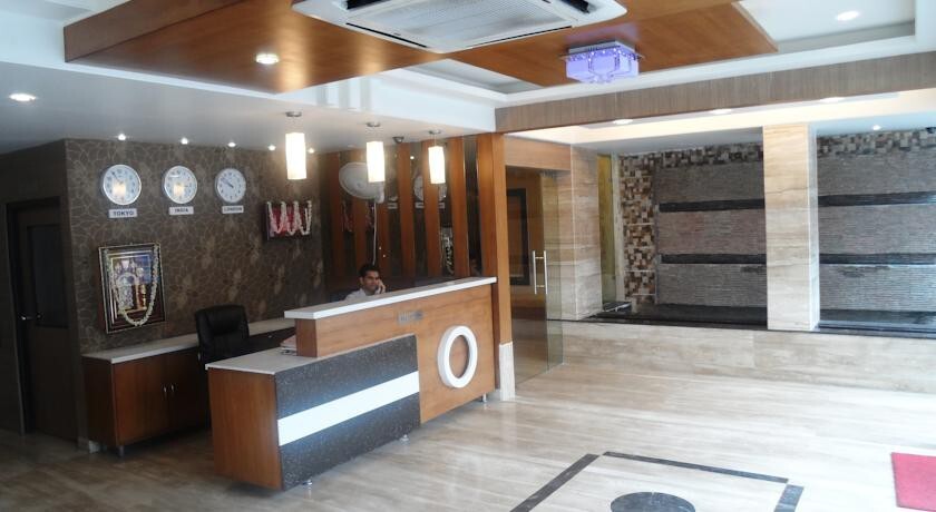 Тируванантапурам: Hotel Dubai International