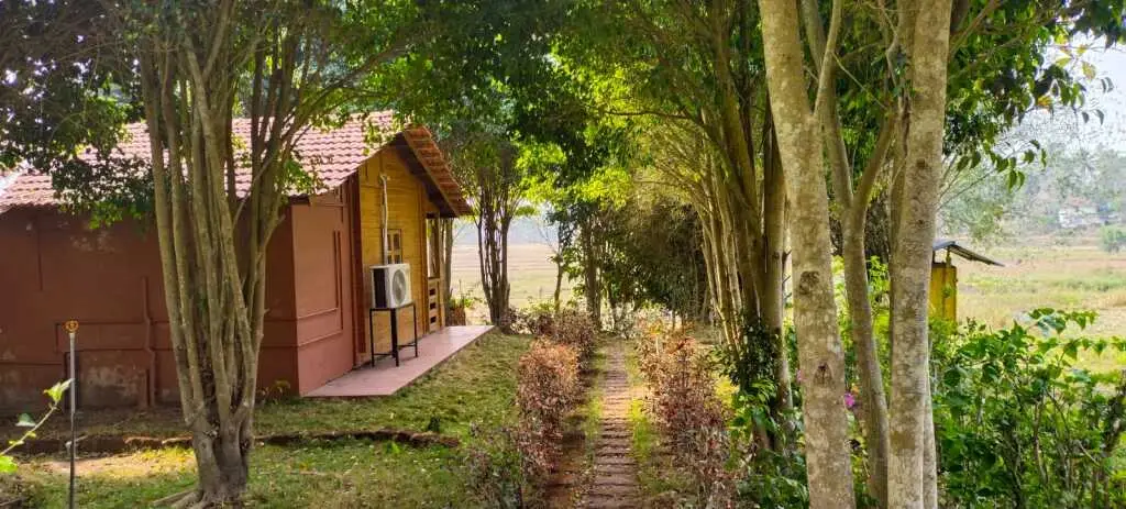 Султан-Батери: George's Cottages & Resorts