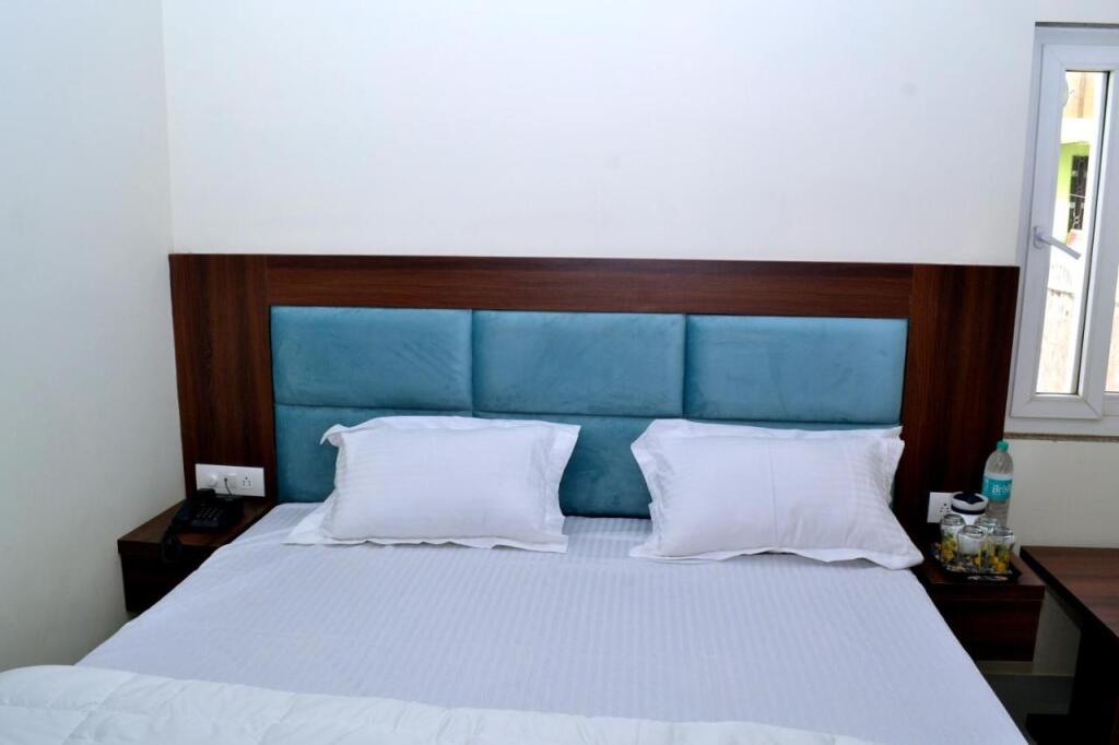 Нью-Дели: OYO 80949 Hotel Glace