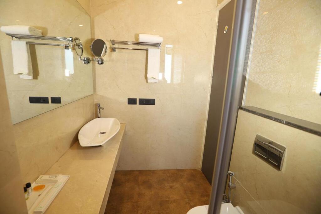Нью-Дели: Mayur Hotel at CR Park New Delhi