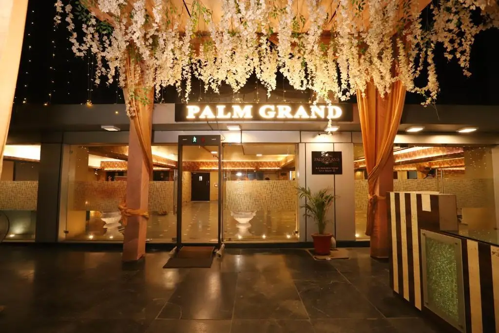 Hotel Palm Grand Naraina New Delhi - Couple Friendly Local IDs Accepted — фото 1