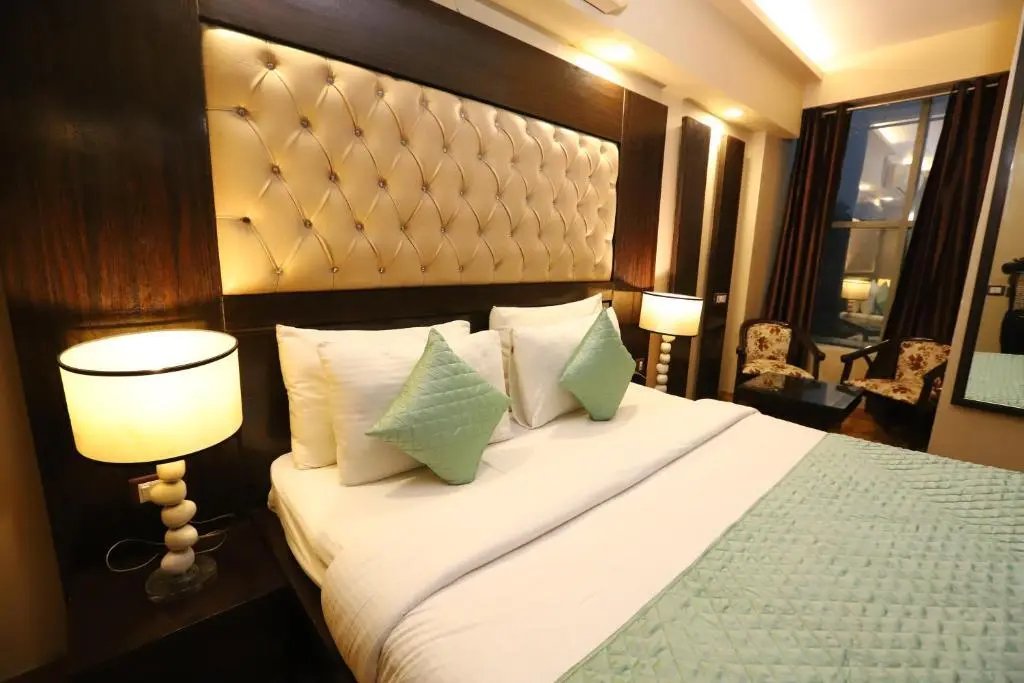 Нью-Дели: Hotel Palm Grand Naraina New Delhi - Couple Friendly Local IDs Accepted