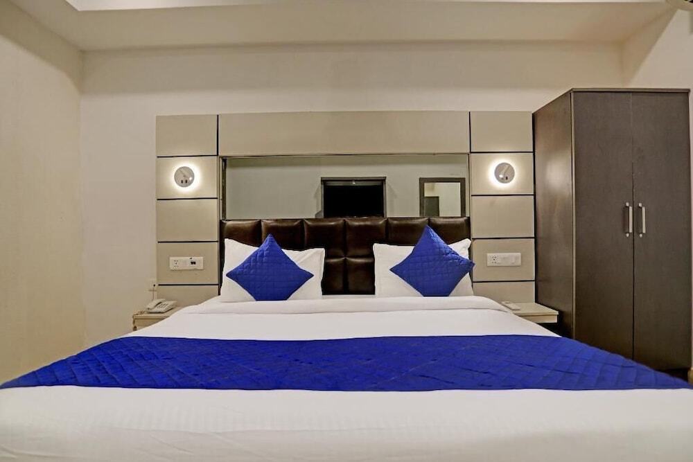Нью-Дели: Hotel Royal Saffron