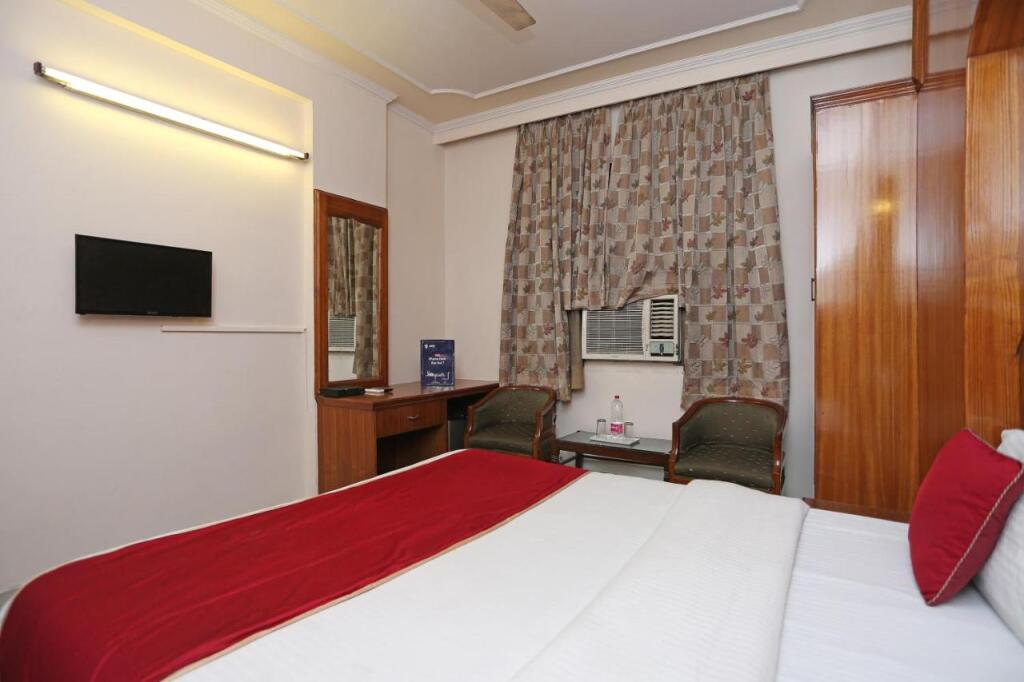 Нью-Дели: Hotel Gold Palace