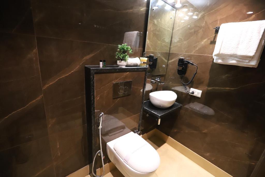Нью-Дели: Hotel Azulo Inn Bhikaji Cama Place Delhi - Couple Friendly Local IDs Accepted
