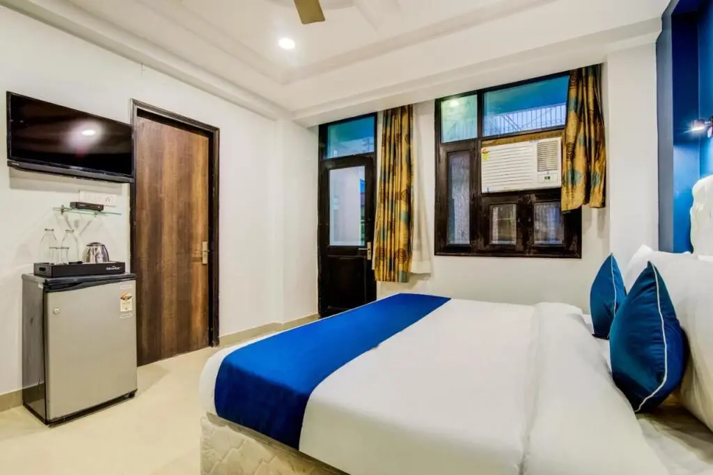 Нью-Дели: Hira Palace