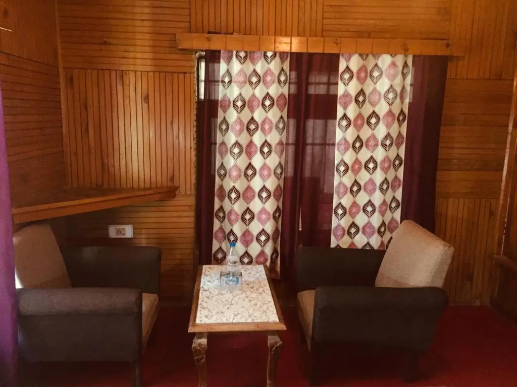 Манали: Sunrise Hostel and Stay