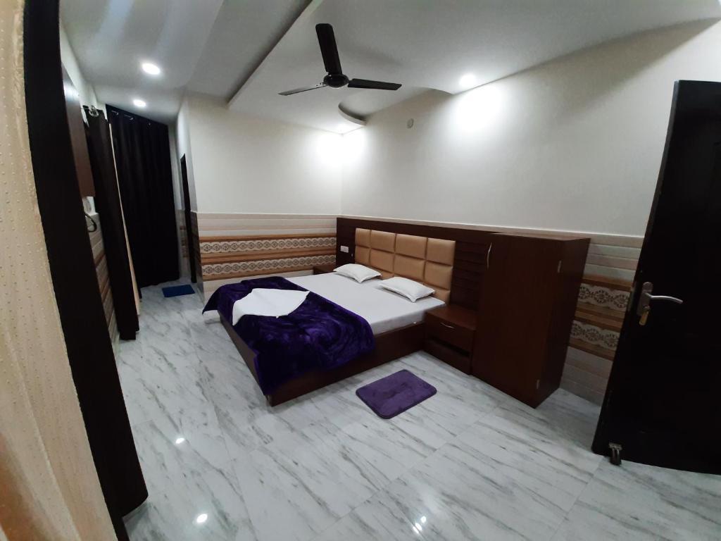 Катра: Abrol residency