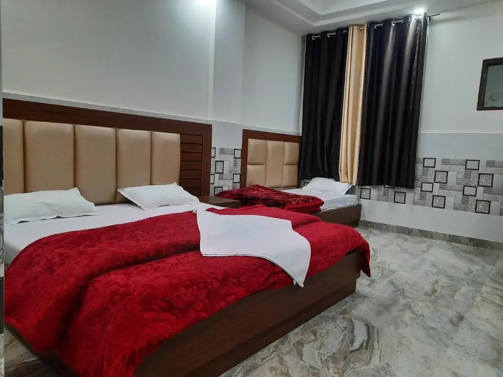 Катра: Abrol residency
