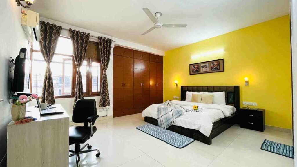 Нью-Дели: BluO Classic 1BHK - Defence Colony Market
