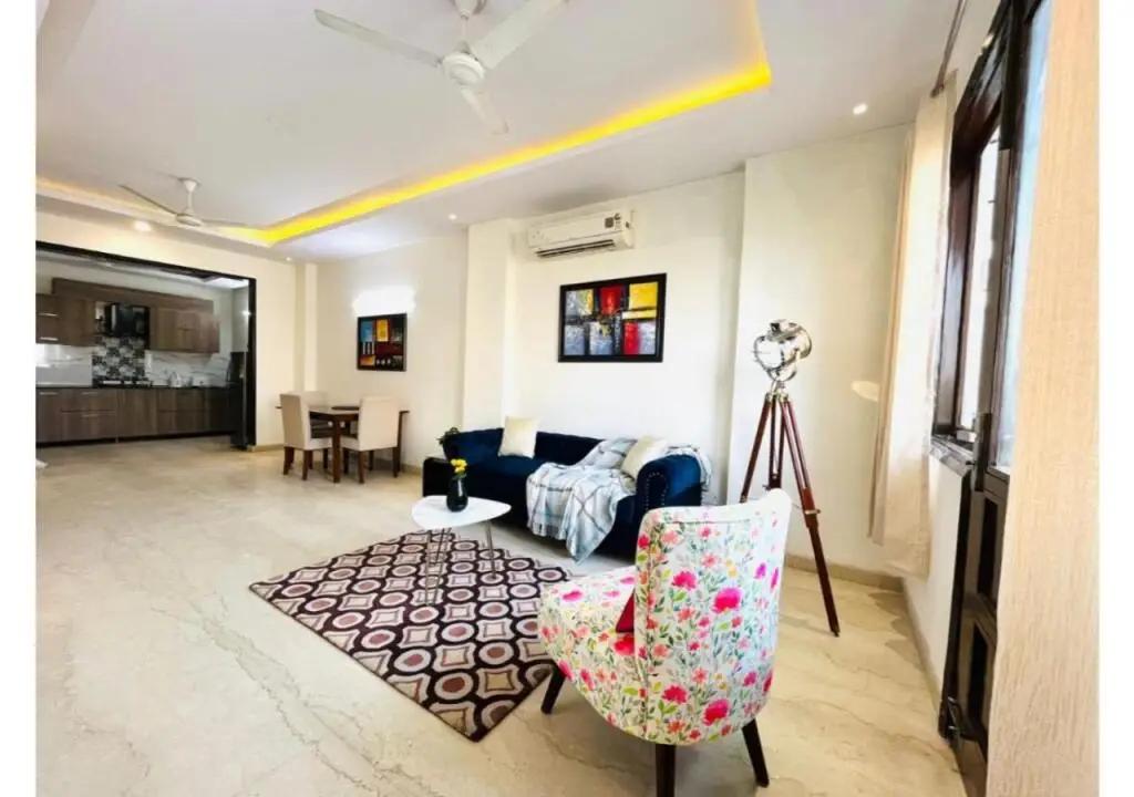 Нью-Дели: Bluo 1Bhk Defence Colony Mkt - Balcony, Parking