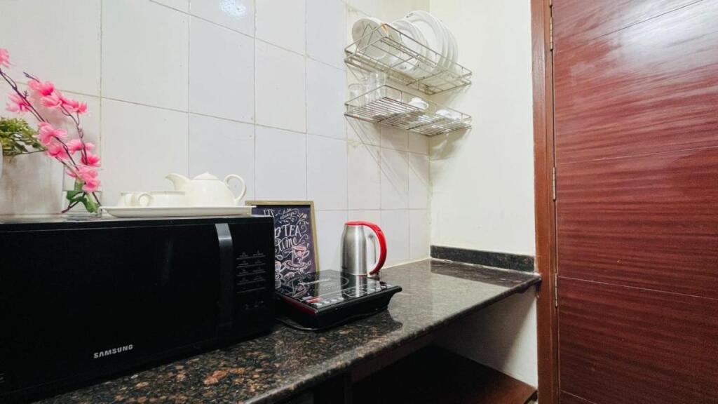 Нью-Дели: Bluo Cozy Studio With Balcony - Green Park Hkv