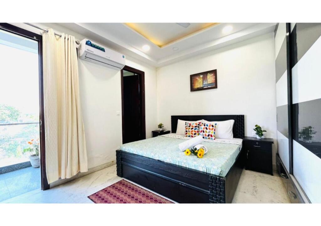 Нью-Дели: Bluo 1Bhk City Centre - Balcony Lift Terrace