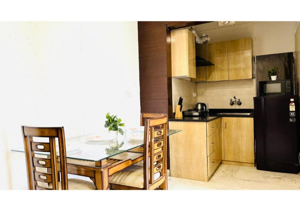 Нью-Дели: Bluo 1Bhk City Centre - Balcony Lift Terrace