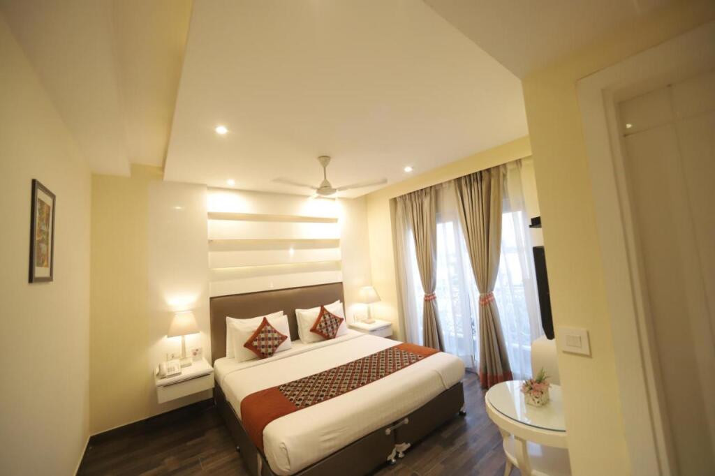 Нью-Дели: Hotel Picasso Naraina