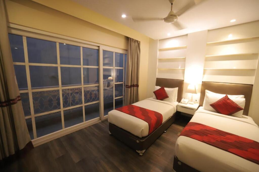 Нью-Дели: Hotel Picasso Naraina