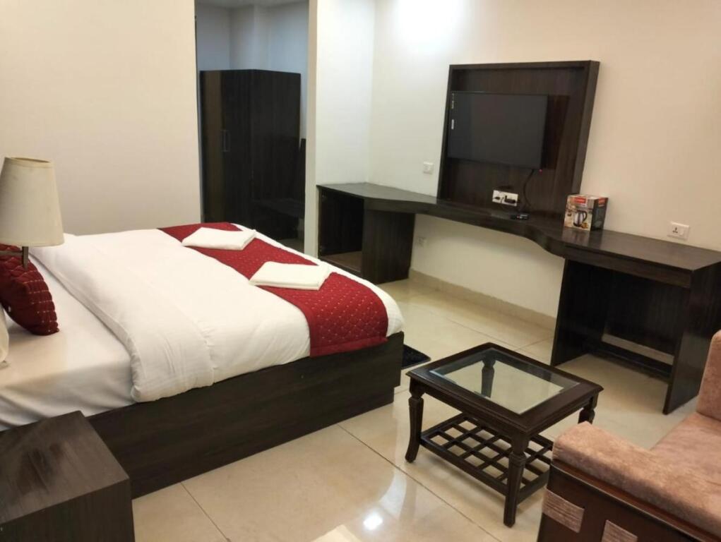 Нью-Дели: Hotel Prithvi Palace