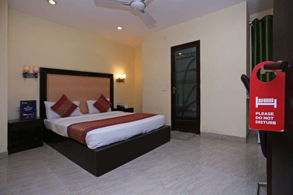 Нью-Дели: OYO 714 Hotel De Plaza
