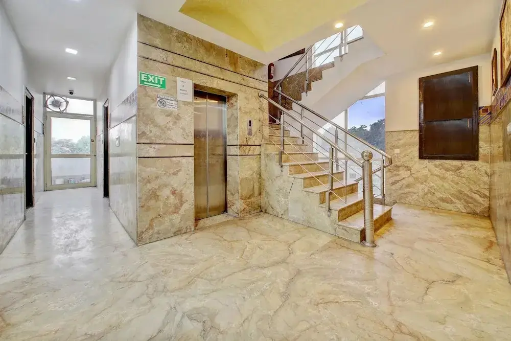 Нью-Дели: Capital O 36048 Sehej Inn