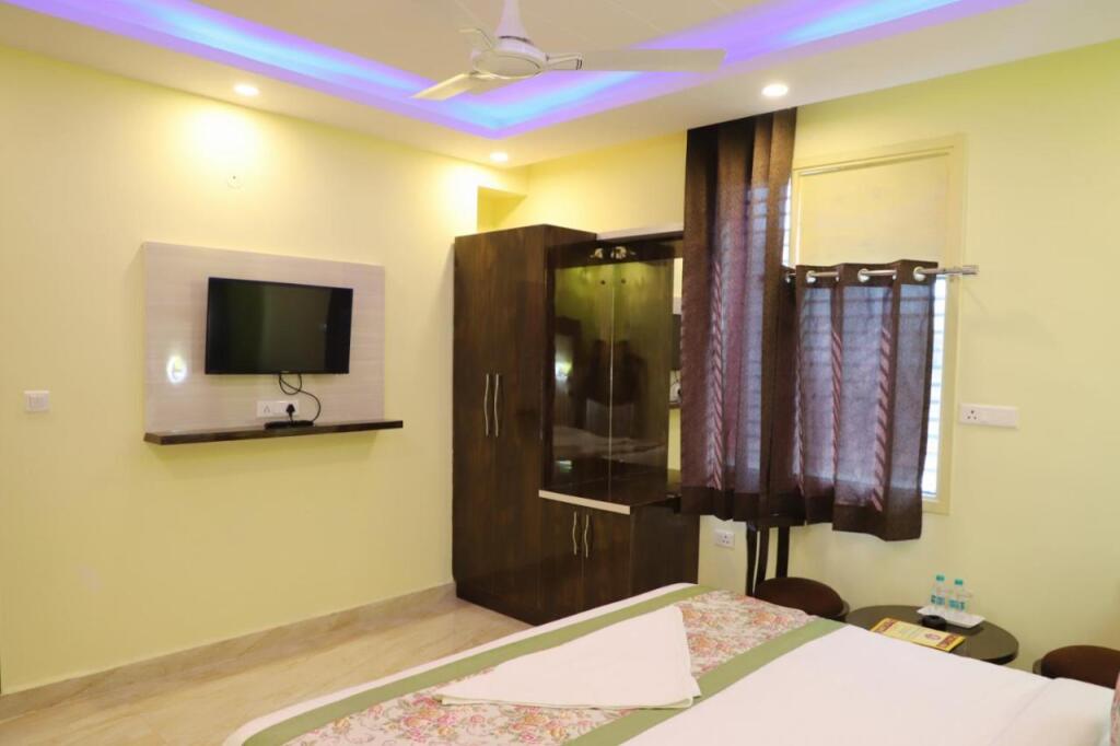 Нью-Дели: Shivaka Inn Residency