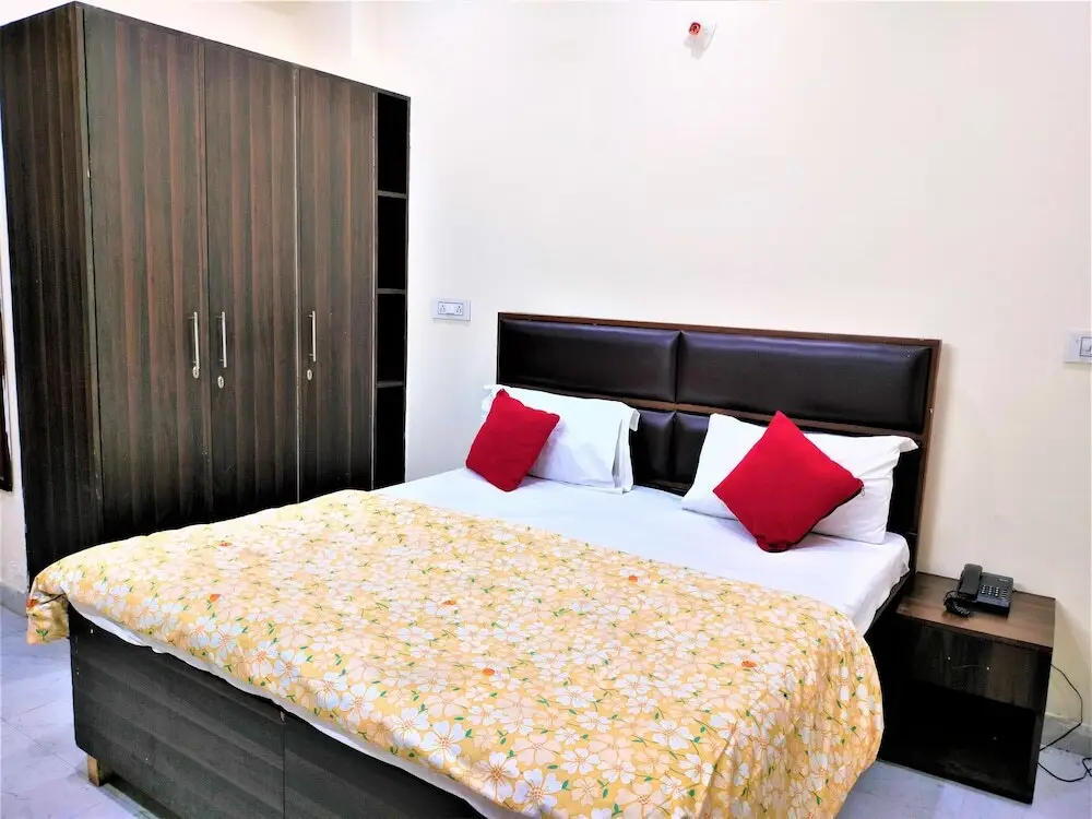 Нью-Дели: Hotel Star Light Near Nizamuddin Station
