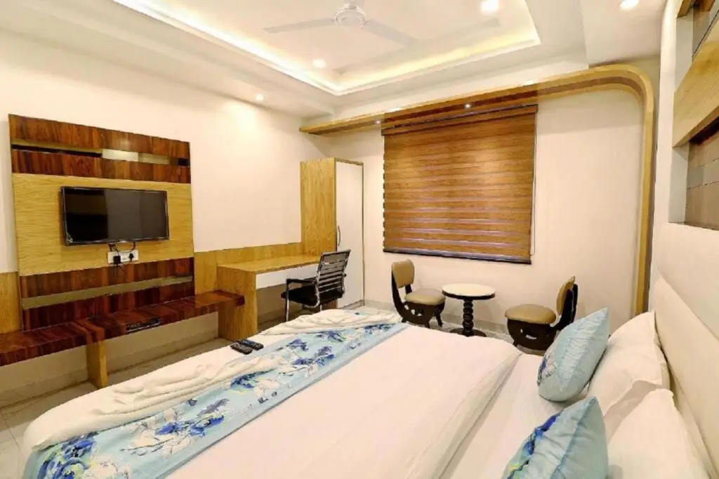 Нью-Дели: Revels Plum Hotel At New Delhi Railway Station