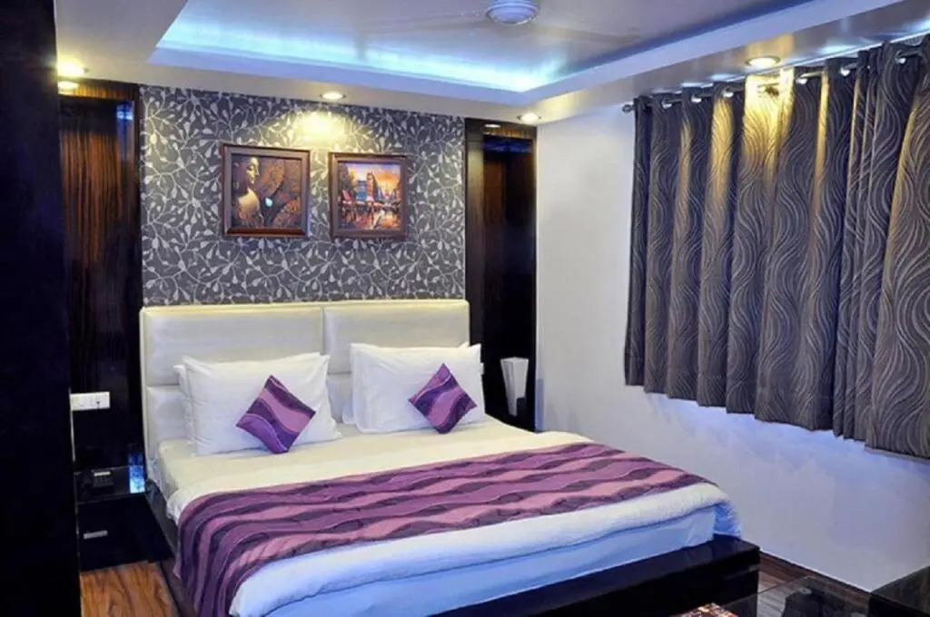 Нью-Дели: Revels Plum Hotel At New Delhi Railway Station