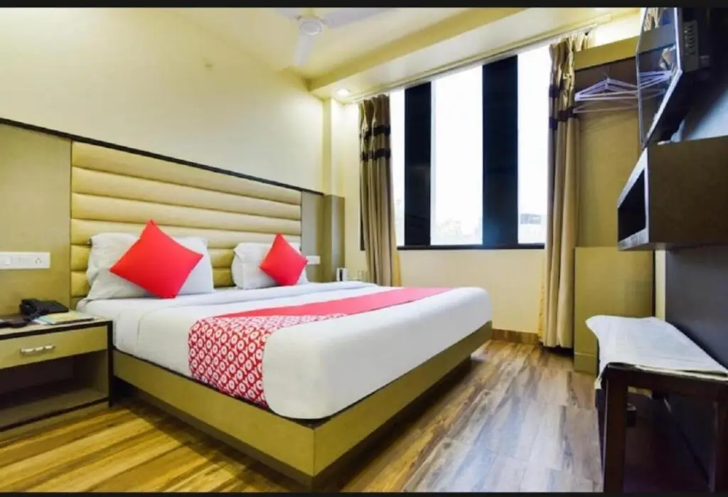 Нью-Дели: Revels Plum Hotel At New Delhi Railway Station
