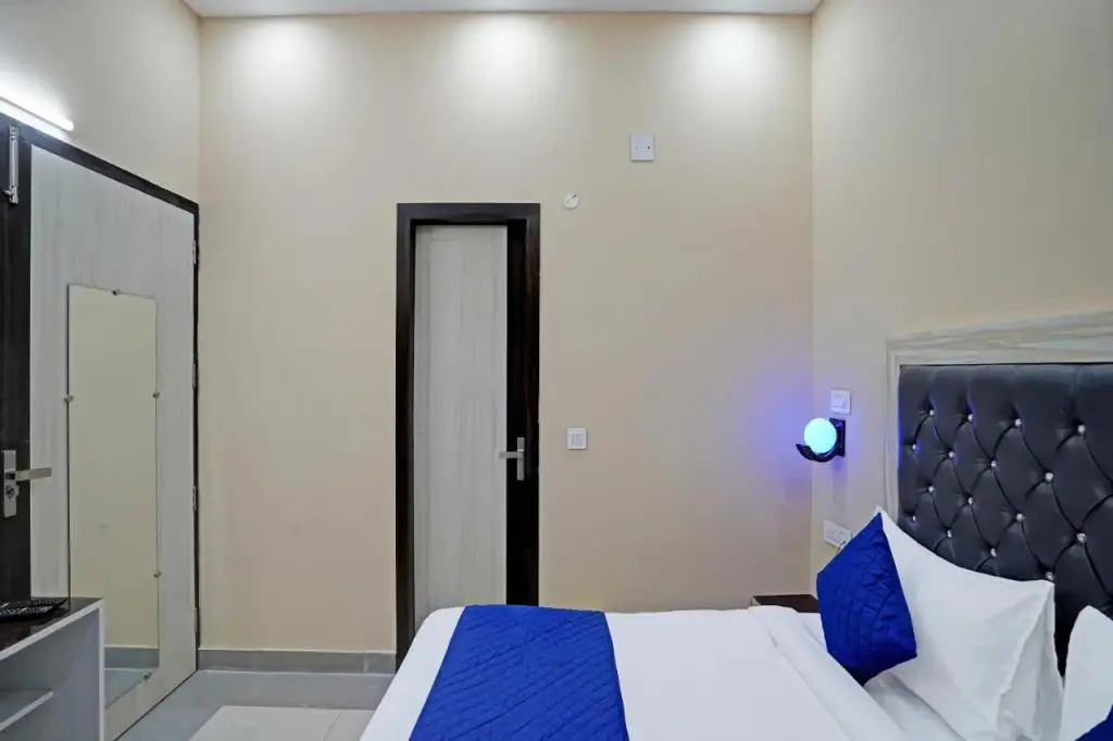 Нью-Дели: Hotel Green Chilly