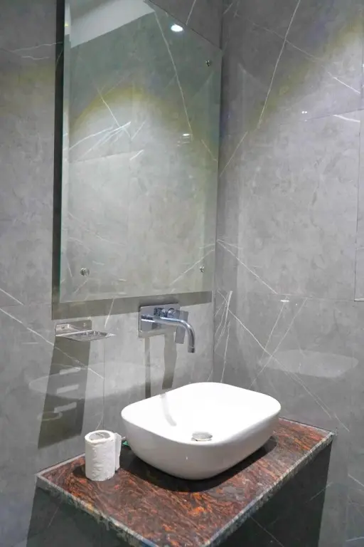 Нью-Дели: Hotel Ishaan Palace Near IGI Delhi Airport