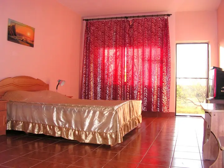 Оленевка: Aquilon Guest House