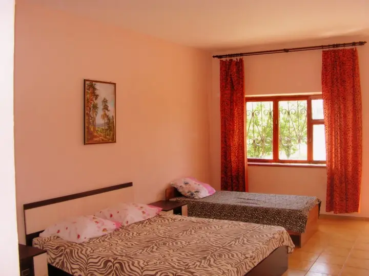 Оленевка: Aquilon Guest House
