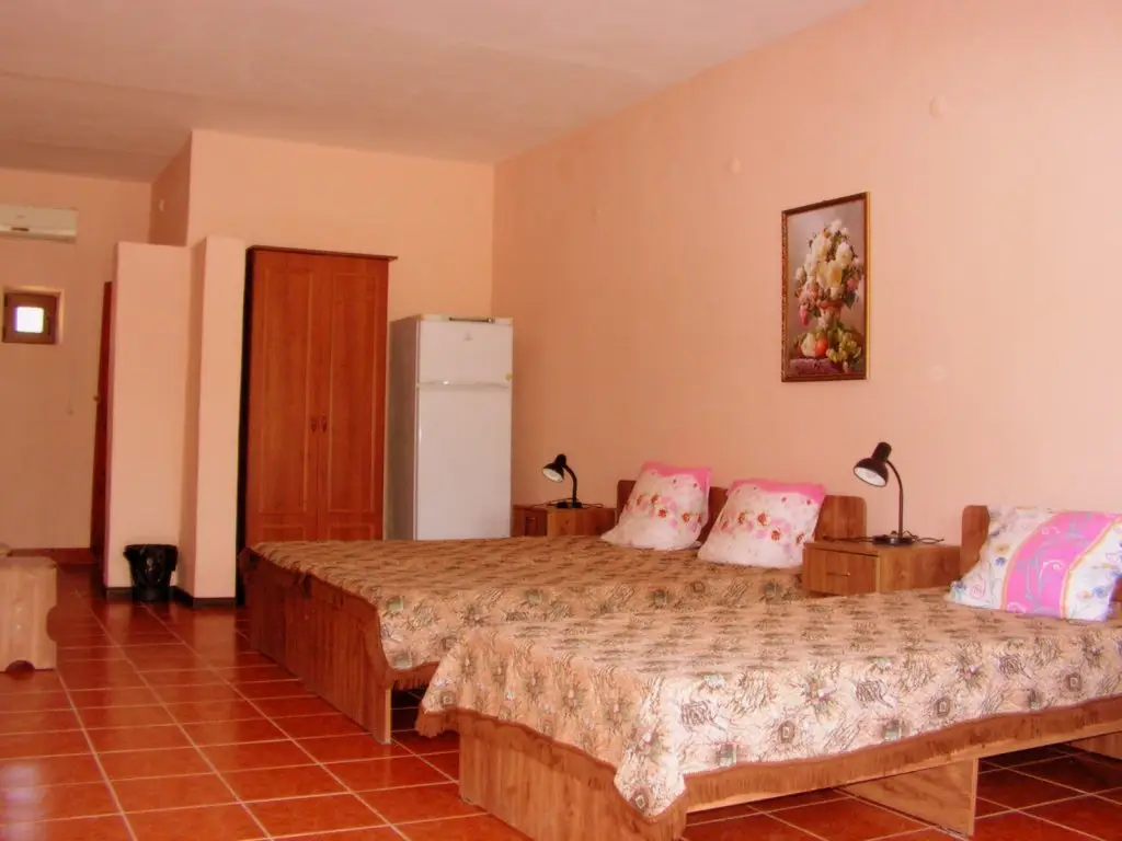 Оленевка: Aquilon Guest House
