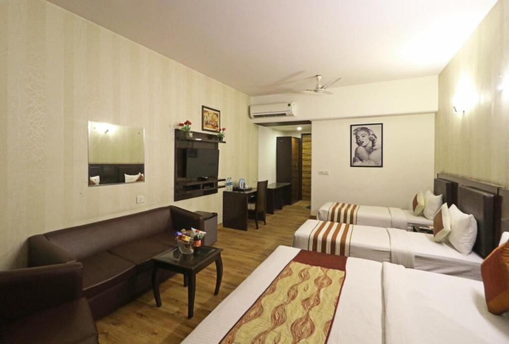 Нью-Дели: Hotel Venus Plaza