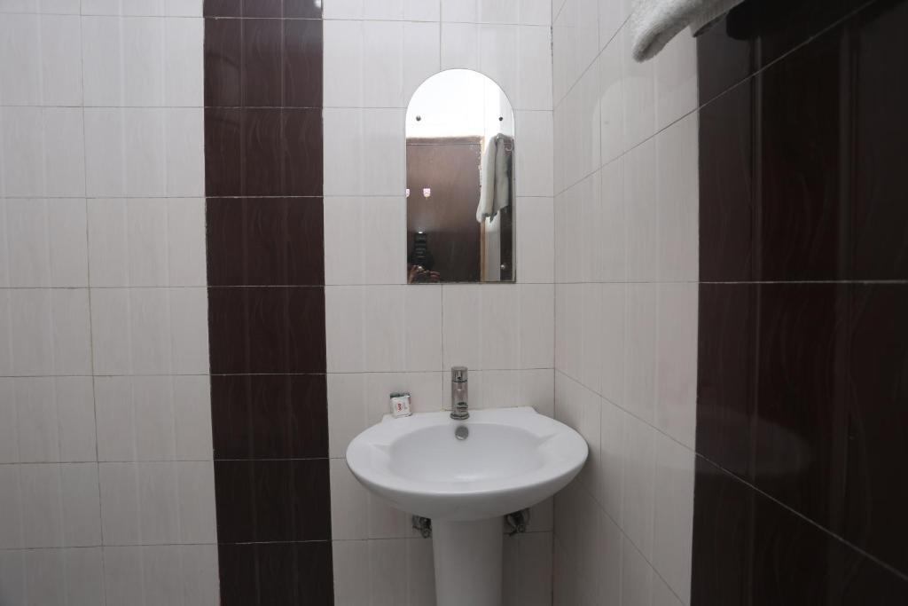 Нью-Дели: HOTEL GREEN PALACE Delhi Airport